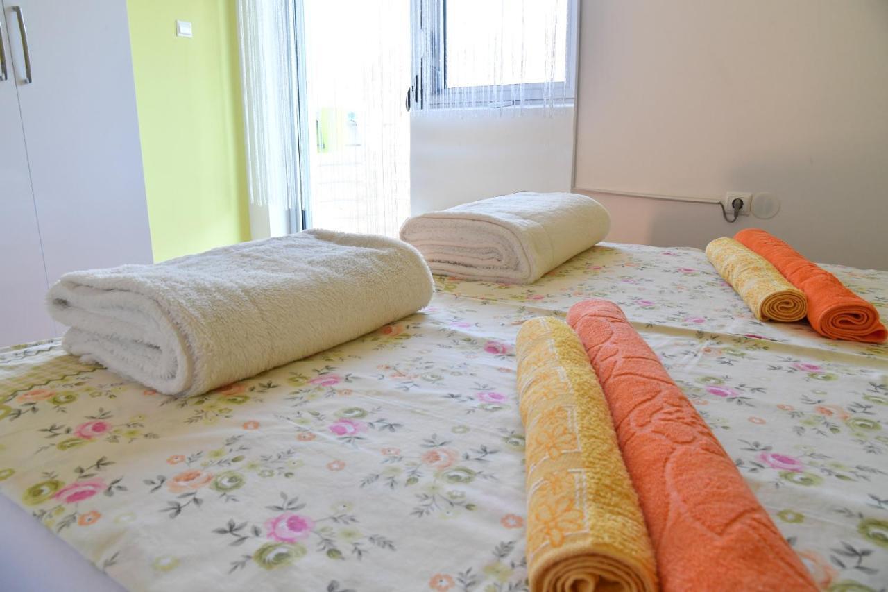 Kafa Sa Slavujima Free Parking Apartment Nis Ngoại thất bức ảnh